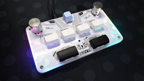 This tiny controller is INCREDIBLE | Pico Voltex - YouTube