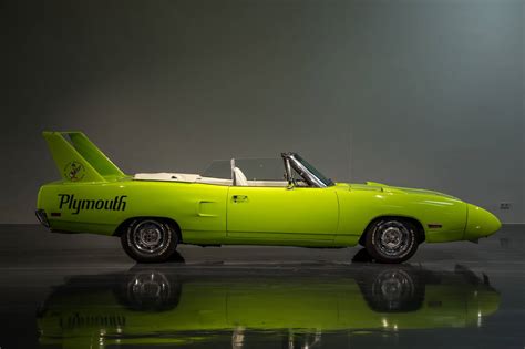 For Sale: Plymouth Road Runner Superbird (1970) offered for AUD 140,549