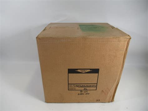 Mallory 7SE342X45X5R3PH Capacitor 3400MFD 500VDC Max Surge 70C 24-Pack ! NEW ! - Industrial ...