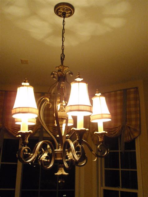 French country kitchen chandelier | Hawk Haven