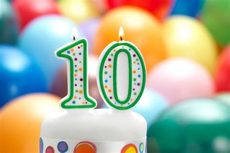 Glückwünsche Zum 10 Geburtstag: Die Erste Runde Zahl Auf Der Torte! - Lebens Karneval