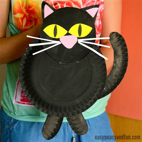 Black Cat Paper Plate Craft - Easy Peasy and Fun