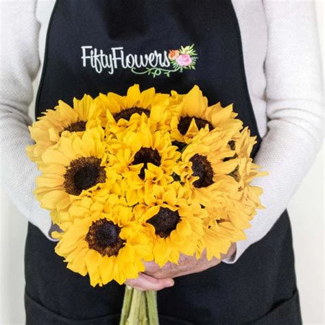 Wholesale Sunflowers ᐉ bulk Sunflowers online in FiftyFlowers