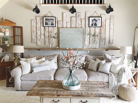 20+ Farmhouse Living Room Wall Decor