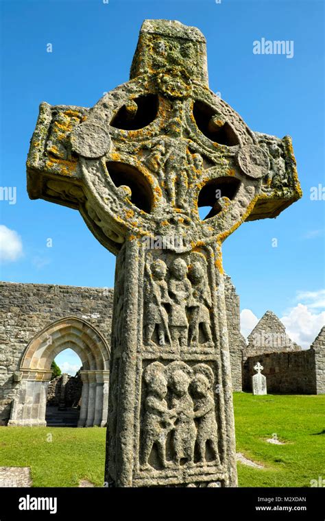 Monastery of clonmacnoise hi-res stock photography and images - Alamy