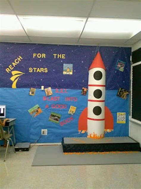 25 Out of This World Space-Themed Classroom Ideas | Space classroom, Space theme classroom ...