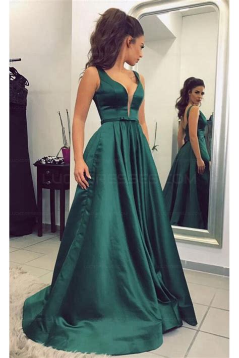 Elegant V-Neck Long Green Prom Evening Formal Dresses 3021541