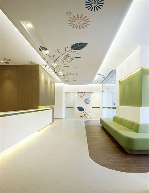 Chic But Welcoming Doctor’s Clinic Design Ideas - Bored Art