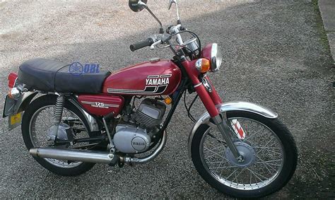 Yamaha RS125 Small Size 2-Stroke Bike - Yamaha Old Bikes List