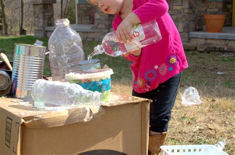 ThriceTheSpice: Messy Outdoor Kitchen Play