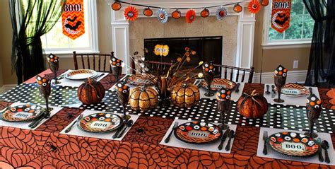 8+ Innovative Ideas for Halloween Table Decorations | GamesAndCelebrations.com