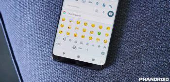 Samsung gives their awful emoji a complete redesign in Android 8.0 Oreo - Phandroid