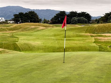 Paraparaumu Beach Golf Club | Golf Course Review — UK Golf Guy