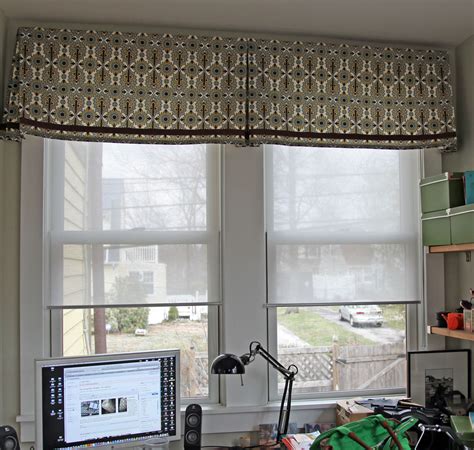 The Dining Room Windows: The Valances | Stately Kitsch