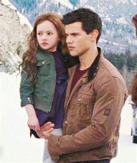 Breaking Dawn part 2 ~ Jacob and Renesmee | Twilight Saga | Pinterest | Twilight, Breaking dawn ...