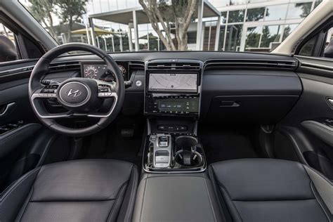 Preview: 2022 Hyundai Tucson goes long on screens and style, adds N ...