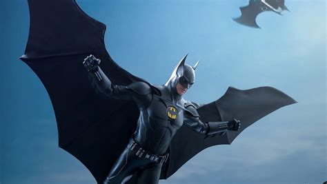 THE FLASH Batman Figure Brings Michael Keaton's Dark Knight to Life | Flipboard