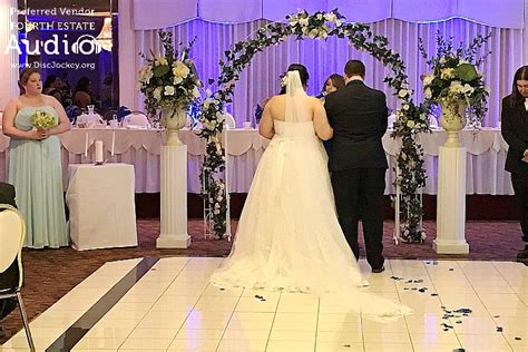 Chicago Wedding DJ at Elmcrest Banquets – Fourth Estate Audio