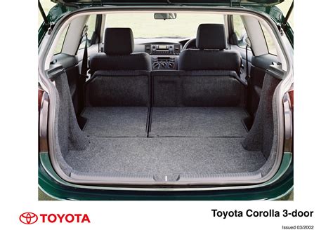 Corolla 3-Door Interior (2002 - 2004) - Toyota Media Site