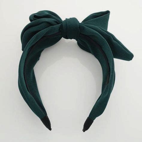 Pin by s u z a n n e on m l l e j a d e | Headband styles, Diy hairstyles, Hair accessories ...