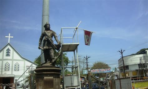 Veera Paandiya Kattabomman Statue - Madurai