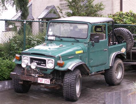 File:Toyota landcruiser convertible.jpg - Wikipedia