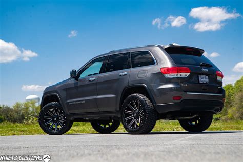 Lifted 2017 Jeep Grand Cherokee with 2.5 Inch Rough Country Lift Kit and 20×9 Fuel Contra Wheels ...