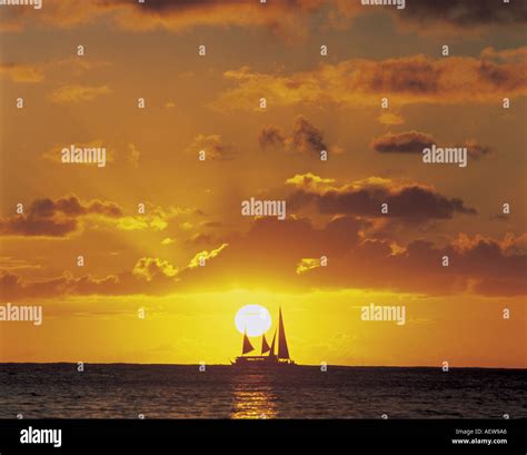 Sunset Cruise OAHU HAWAII Stock Photo - Alamy