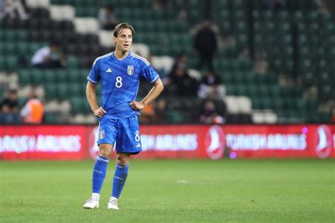 Edoardo Bove could return from international duty with ankle issue