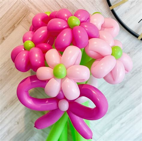 Elegant Classic Balloon Flower Bouquet (Large Size) | Rainbowly Fresh Fruit Gift and Flower ...