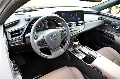 Lexus Es 300h 2025 Interior - Angela Randall