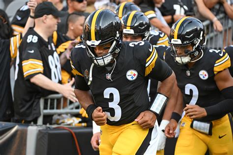 Pittsburgh Steelers' Justin Fields Praises Russell Wilson's Leadership ...