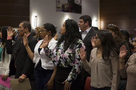 New U.S. Citizens Take Oath In Hartford Ceremony | Connecticut Public Radio