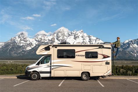 RVShare Offers An Affordable Way To Hit The Road In An RV