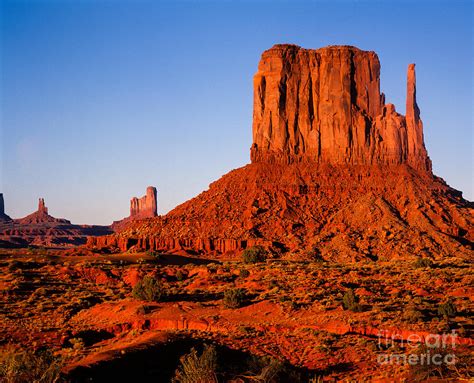 Monument Valley sunset Photograph by Tracy Knauer - Pixels