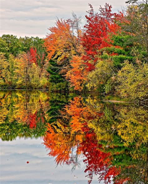 New Hampshire Fall Lake | Autumn scenery, Beautiful nature, Nature