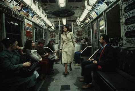 15 Rare Photos of New York's Graffiti-Covered Subway in the 1980s | TIME