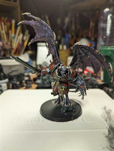 I love this new Daemon Prince sculpt! It was a joy to paint : r/Chaos40k