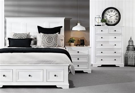 Top 5 Bedroom Styling Trends | Hamptons bedroom, Modern bedroom furniture, Hamptons style bedrooms