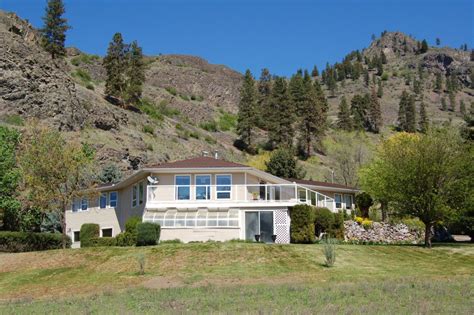 Remarkable property in Midway, BC! - Discover Border Country Realty