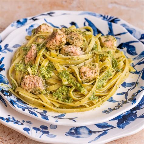 4-Ingredient Salmon Pesto Pasta — Marley's Menu