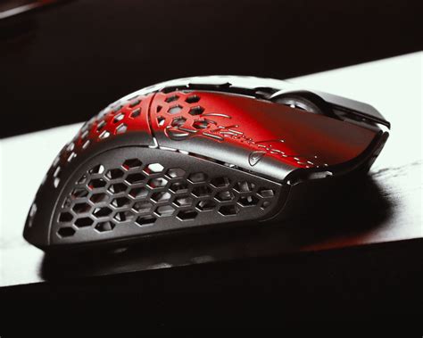 Finalmouse Starlight Pro - TenZ - Wireless Gaming Mouse - Small - MaxGaming.com