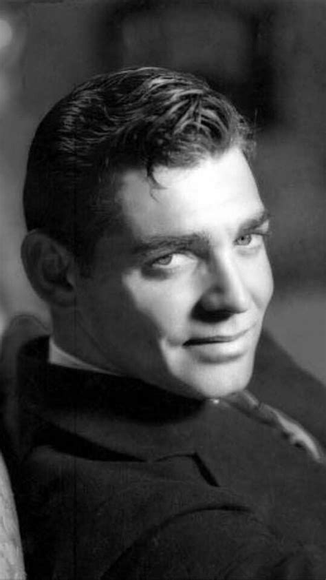 Clark Gable (sans mustache) - early 1930s : r/oldhollywood