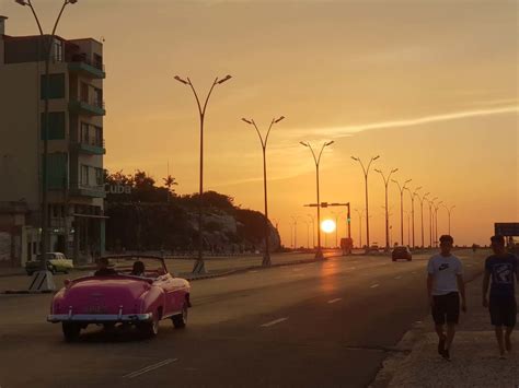 Sunset on the Havana Malecon - Photo of the Day - Havana Times