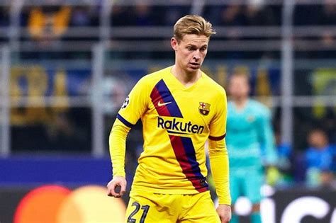 Tak Lagi Arthur Melo, Juventus Minta De Jong untuk Pertukaran dengan ...