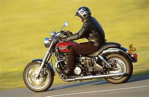 TRIUMPH SPEEDMASTER (2002-2011) Review, Specs & Prices