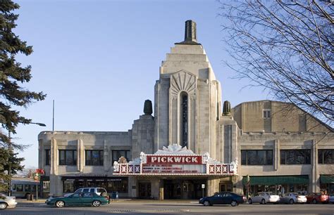 Historic Pickwick Theatre - Park Ridge Historical Society