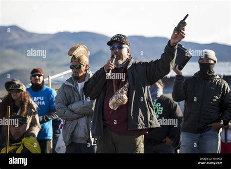 Maunakea protest hi-res stock photography and images - Alamy