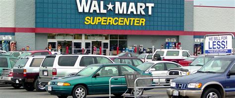 Largest US Walmart Is a Sprawling Supercenter