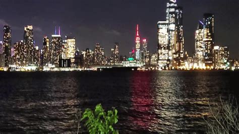 NYC : New York City Skyline View - Weehawken Waterfront Park - a ...